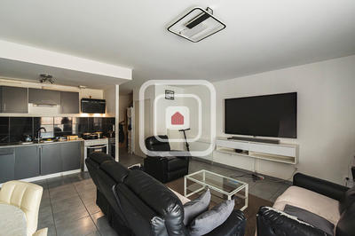 Appartement - 96 m² - 4 pièces