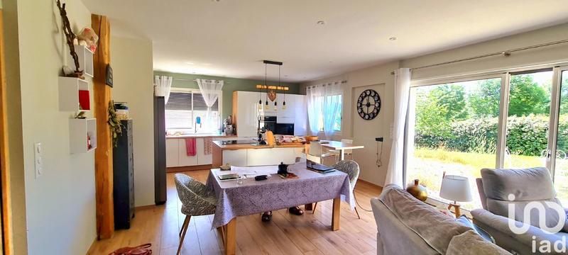 Maison - 90 m² - 3 pièces