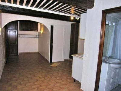 Studio - 25 m² - 1 pièce