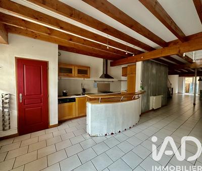 Appartement - 200 m² - 5 pièces