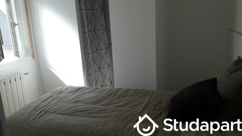 Chambre - 9 m² - 1 pièce