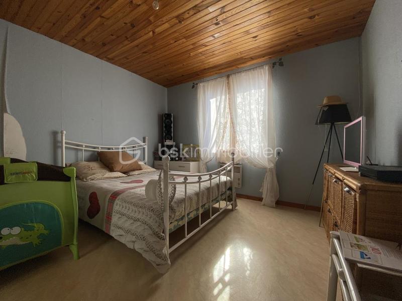 Entrepôt - 158 m² - 8 pièces