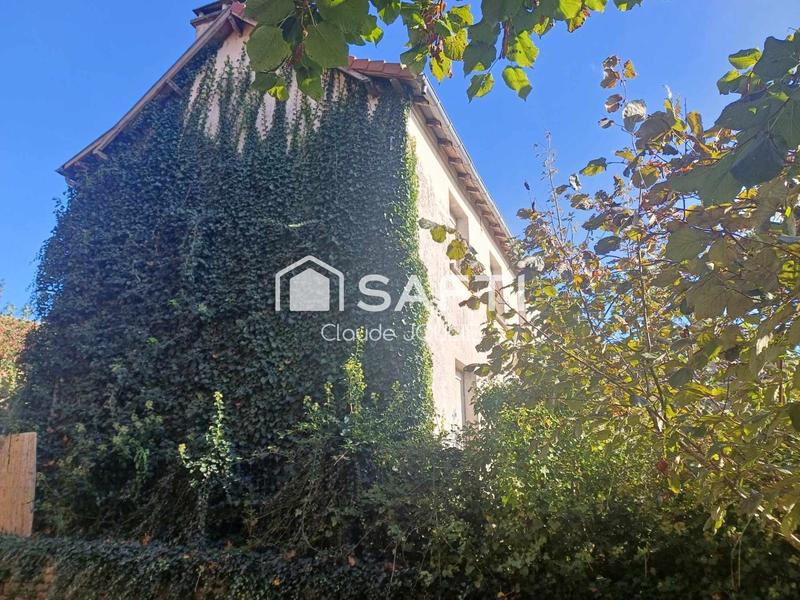 Maison - 233 m² - 6 pièces