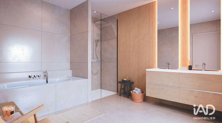 Maison - 385 m² - 7 pièces