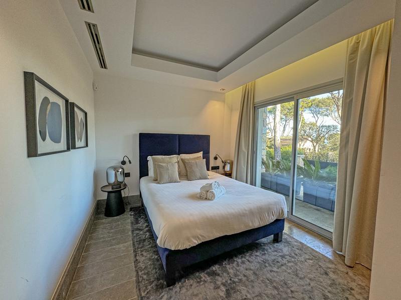 Villa - 220 m² - 6 pièces