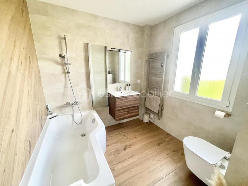 Maison - 170 m² - 6 pièces