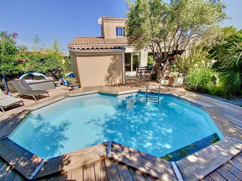 Villa - 180 m² - 5 pièces