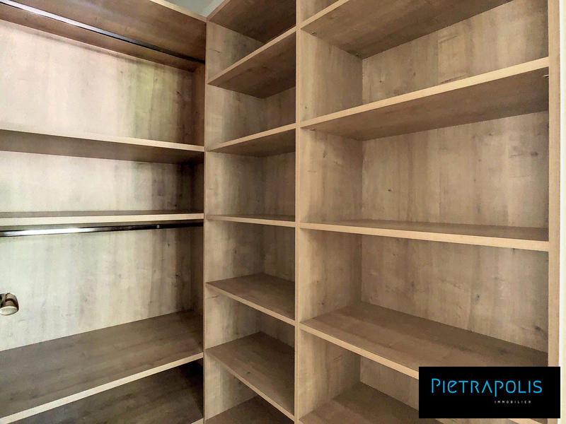 Appartement - 162 m² - 5 pièces