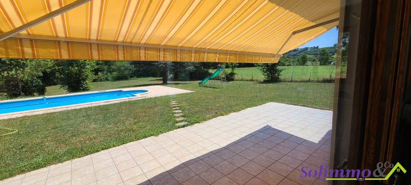 Villa - 212 m² - 5 pièces