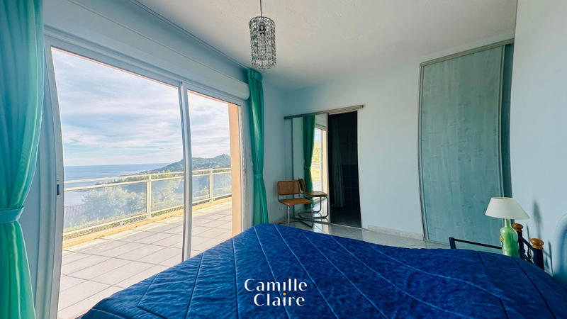 Villa - 240 m² - 10 pièces