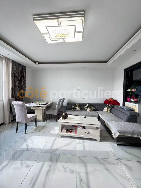 Appartement - 94 m² - 4 pièces