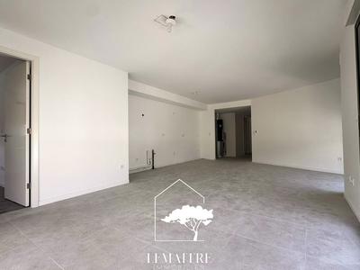Appartement - 91 m² - 4 pièces