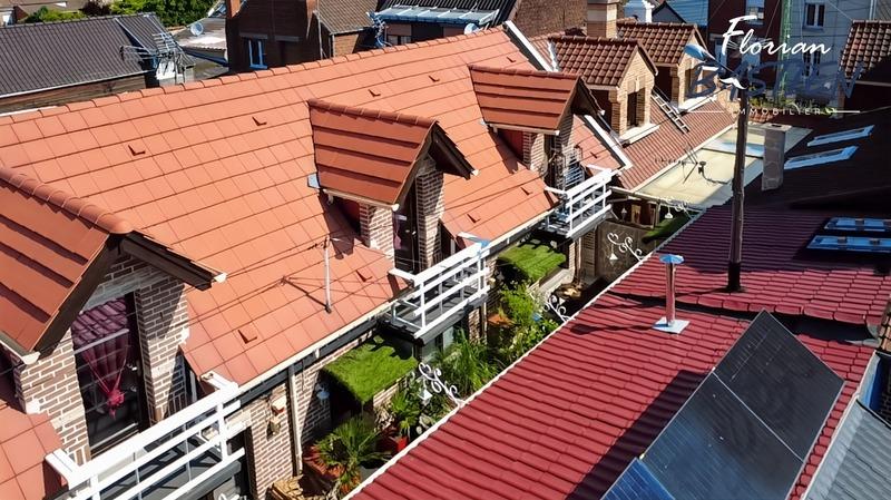 Maison - 327 m² - 15 pièces