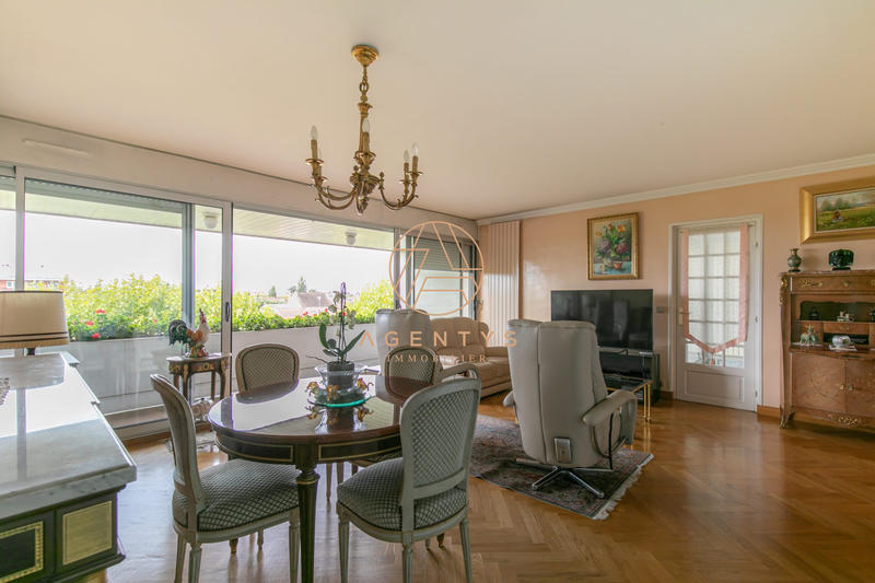 Appartement - 103 m² - 5 pièces