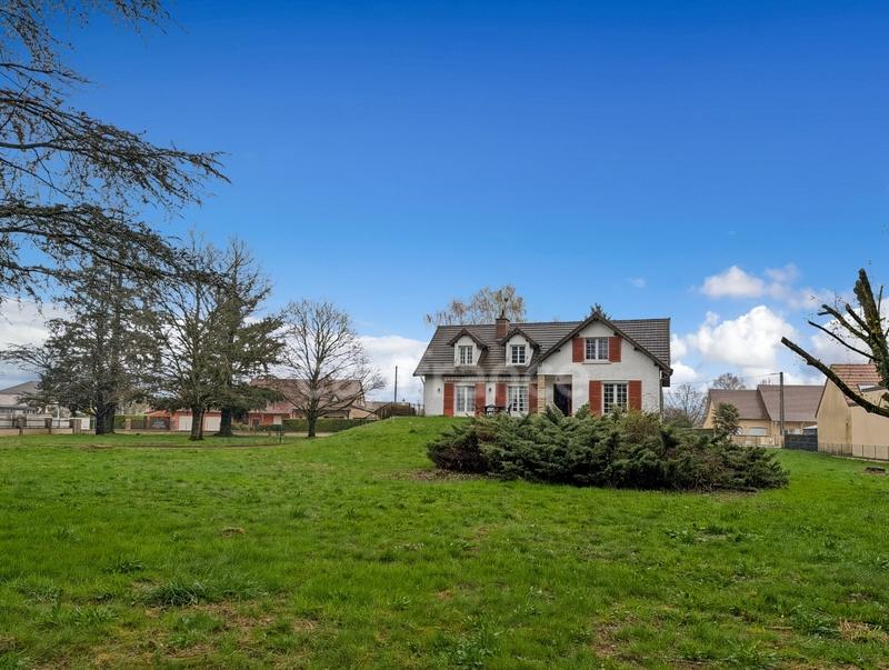 Maison - 110 m² - 5 pièces