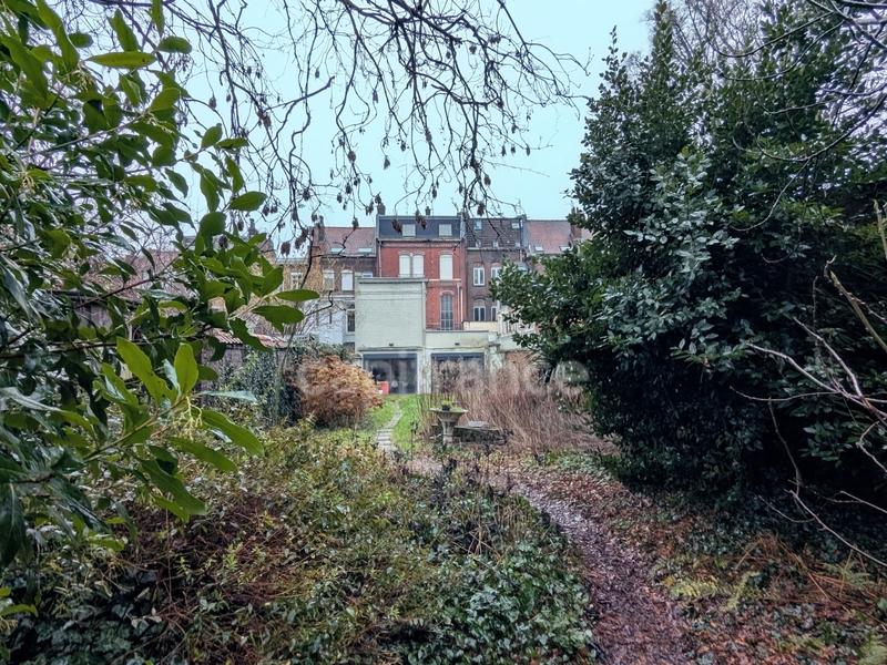 Maison bourgeoise - 394 m² - 9 pièces