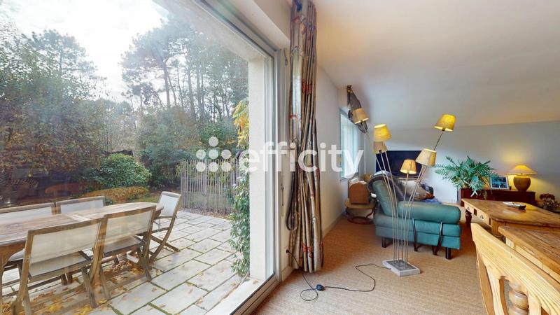 Maison traditionnelle - 132 m² - 7 pièces