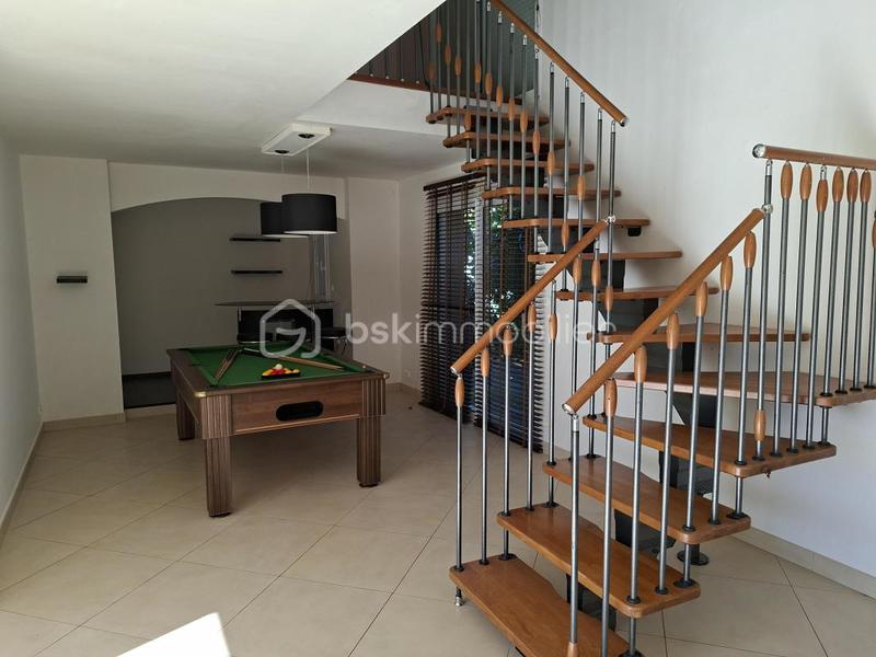 Demeure - 147 m² - 5 pièces