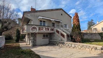 Maison - 149 m² - 7 pièces