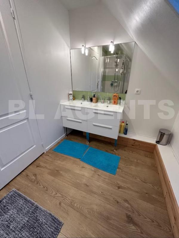 Maison - 145 m² - 6 pièces