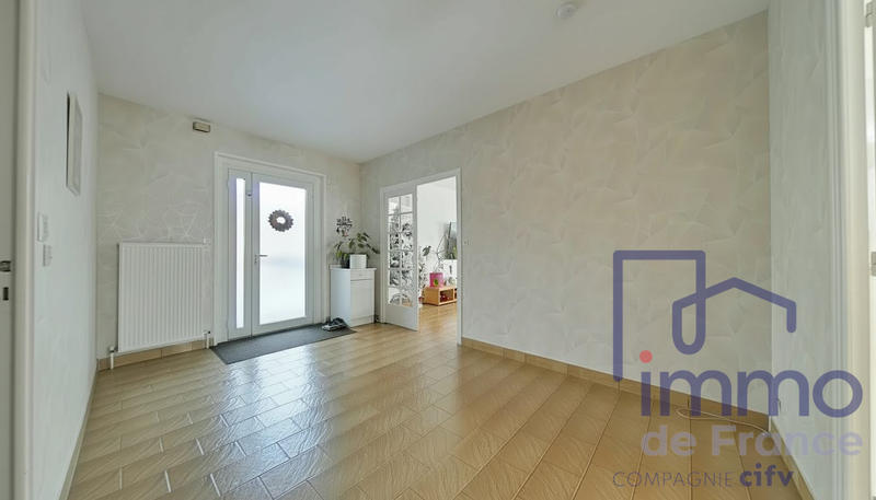 Maison - 222 m² - 8 pièces