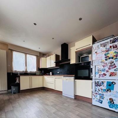 Maison - 104 m² - 5 pièces