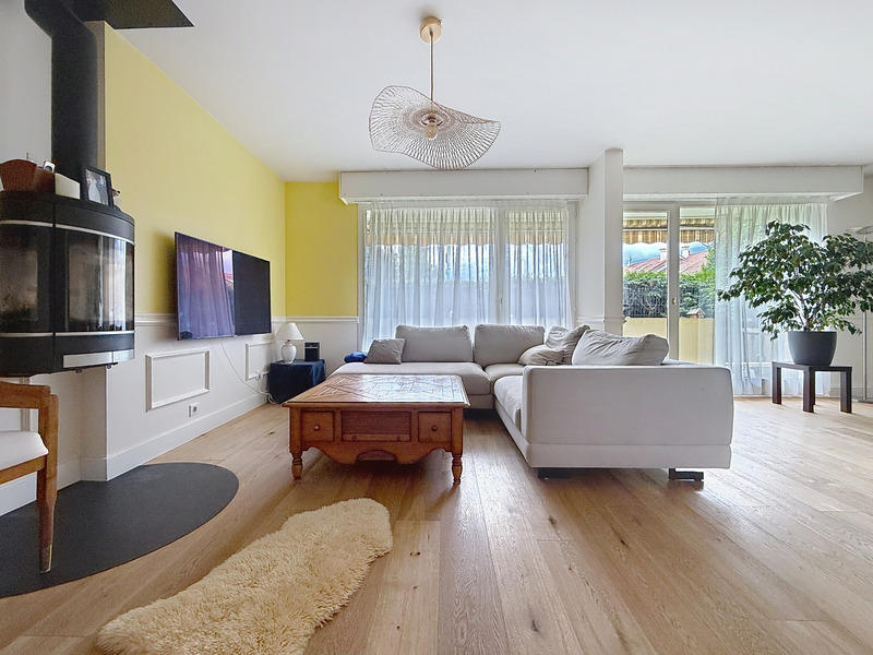 Appartement - 94 m² - 4 pièces