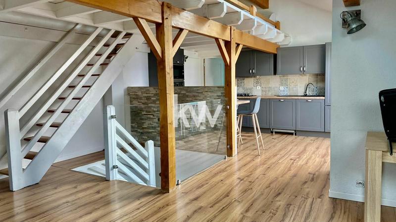 Duplex - 93 m² - 4 pièces