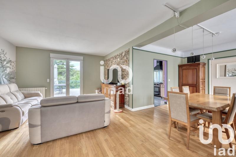 Maison - 199 m² - 6 pièces