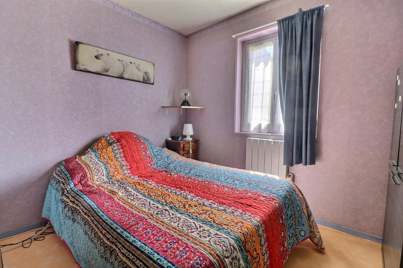 Maison - 97 m² - 7 pièces