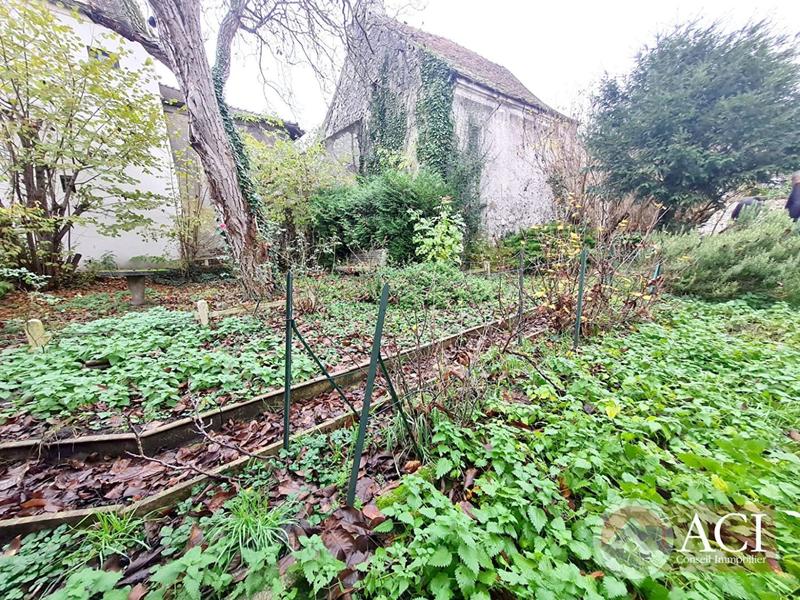 Maison - 280 m² - 5 pièces