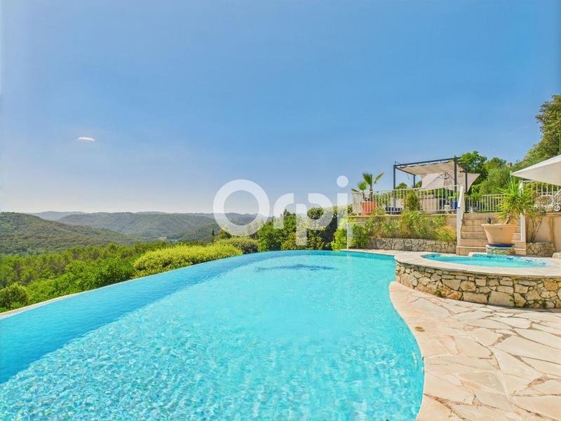 Maison - 200 m² - 5 pièces