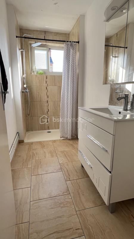 Maison - 105 m² - 6 pièces