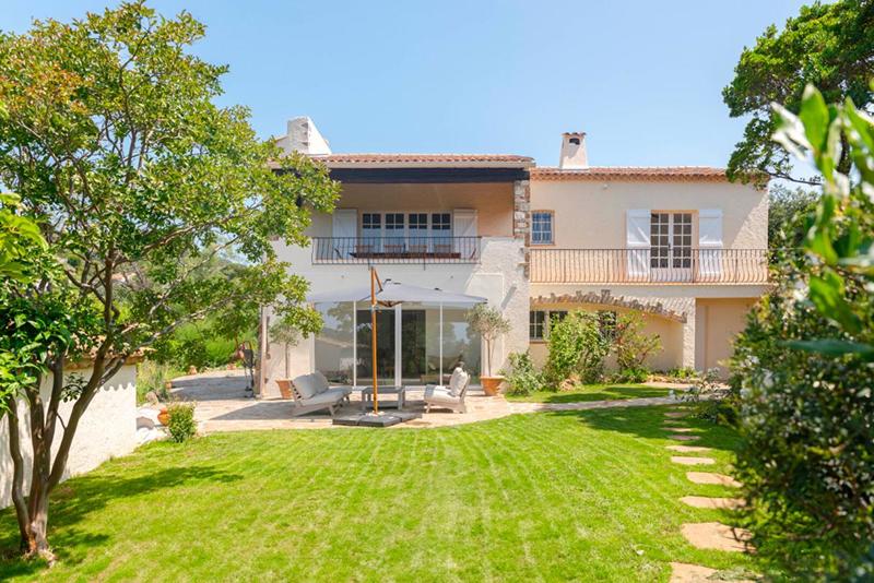 Mas - 225 m² - 7 pièces