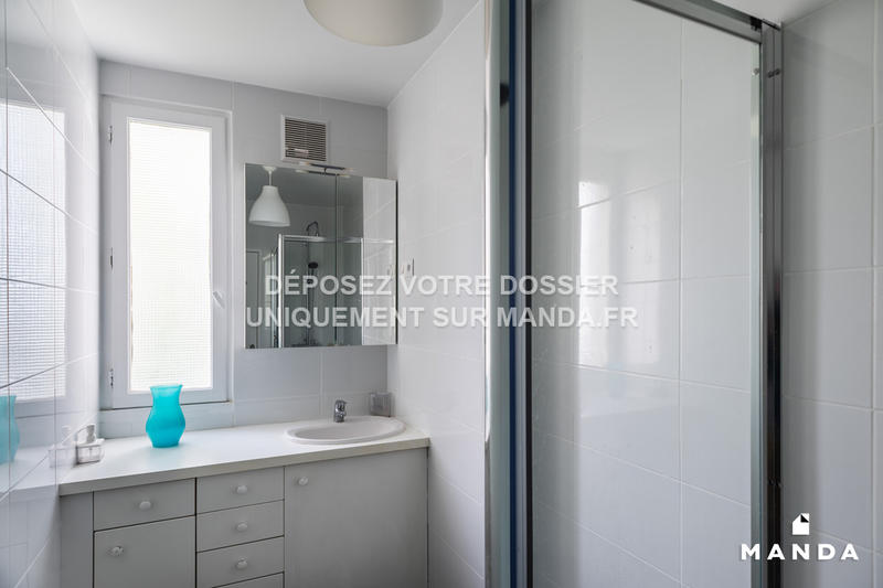 Chambre - 12 m² - 4 pièces