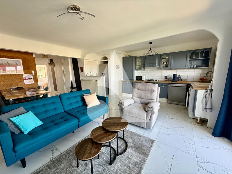 Appartement - 75 m² - 3 pièces