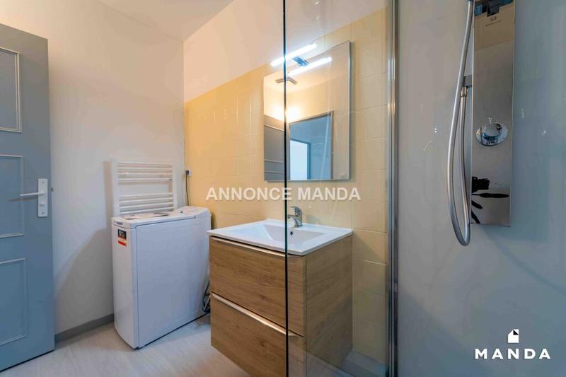 Chambre - 10 m² - 5 pièces