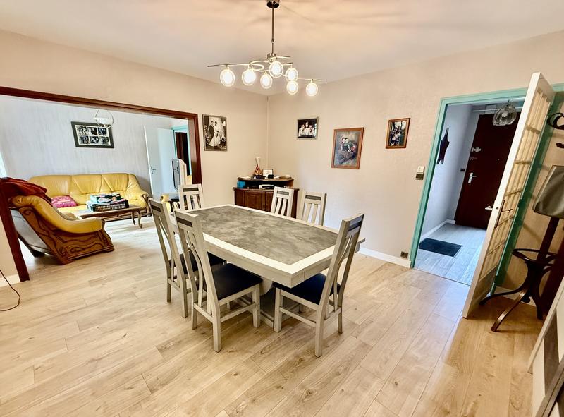 Maison - 128 m² - 7 pièces