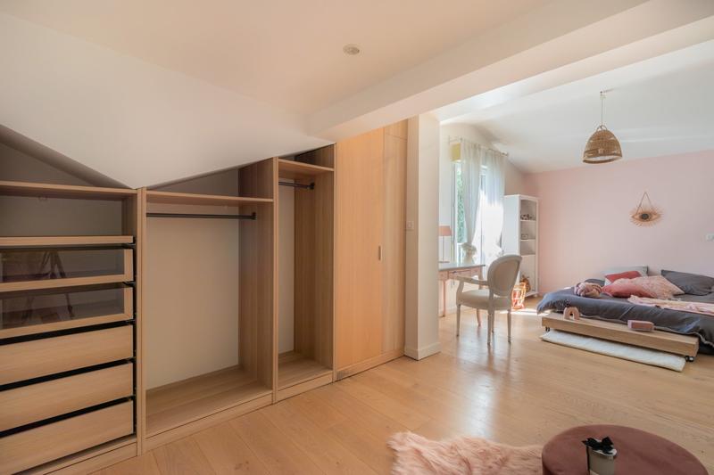 Maison ancienne - 232 m² - 6 pièces