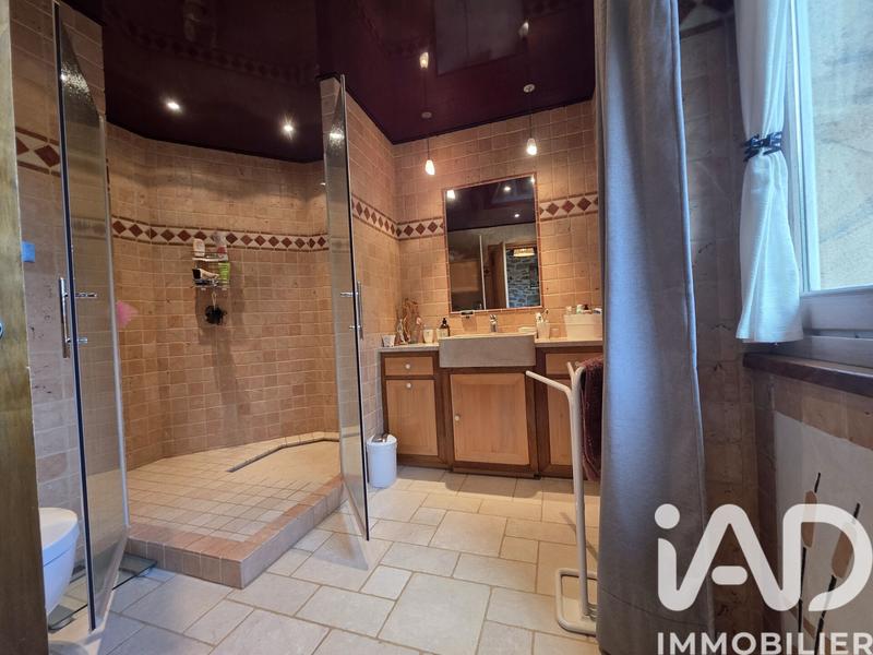 Maison de campagne - 221 m² - 9 pièces