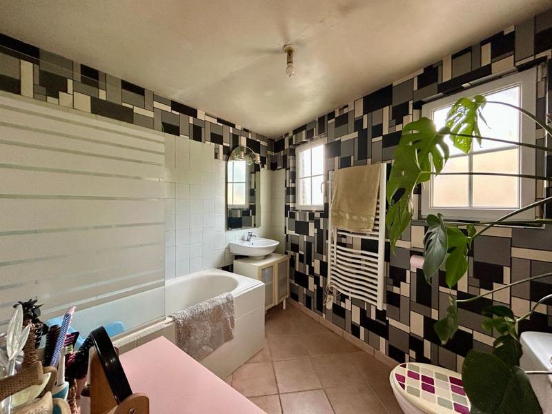 Maison - 121 m² - 5 pièces