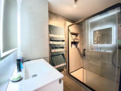 Appartement - 85 m² - 4 pièces