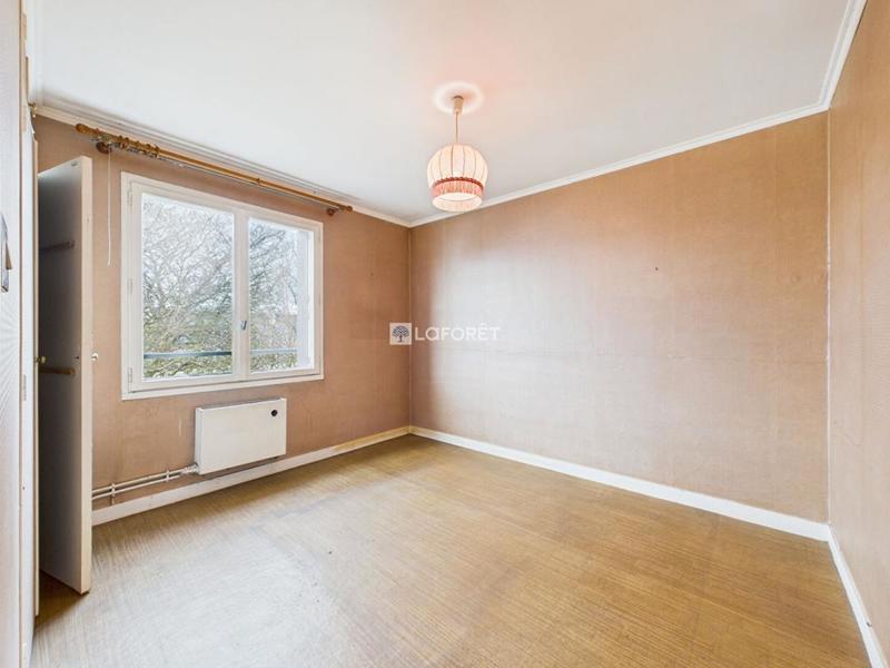 Maison - 99 m² - 7 pièces
