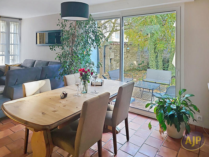 Maison - 118 m² - 5 pièces