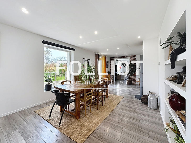 Maison - 210 m² - 5 pièces