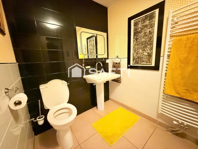 Maison - 364 m² - 12 pièces