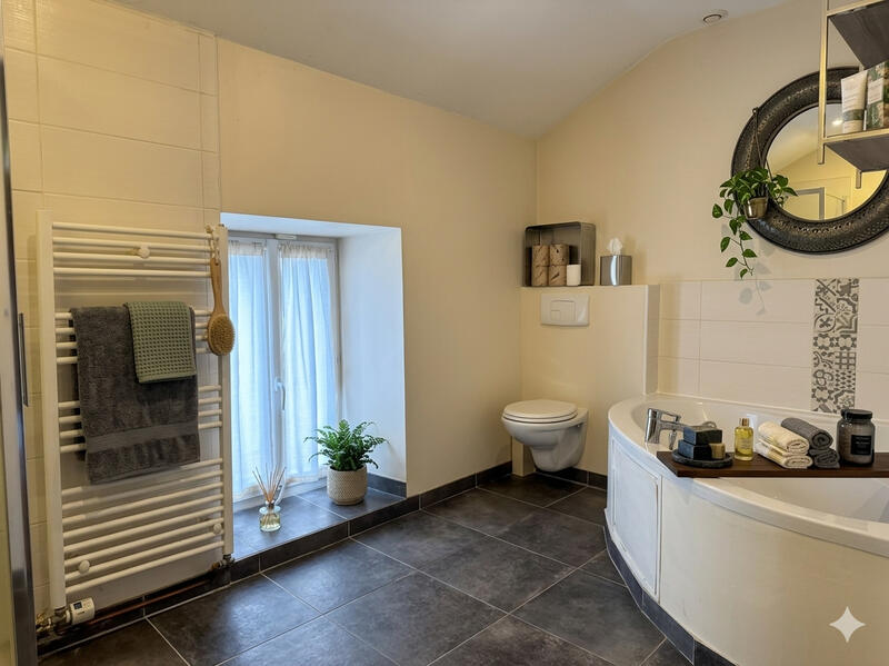 Maison - 149 m² - 6 pièces