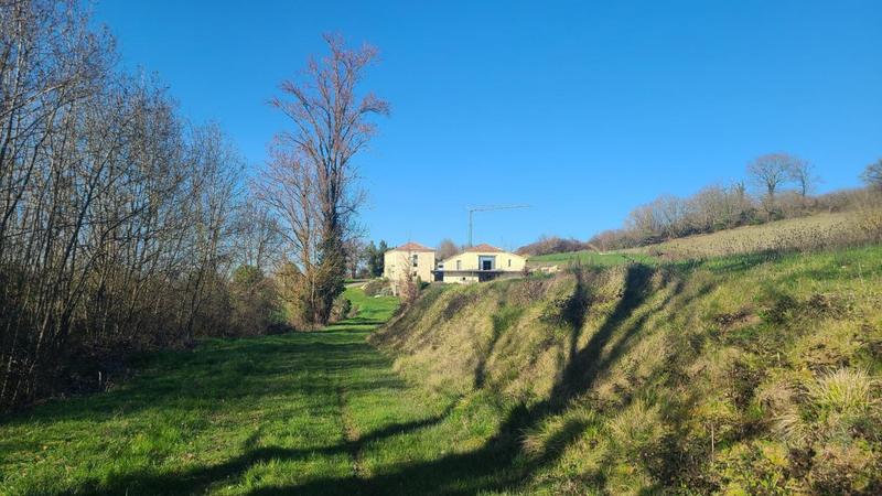 Demeure - 480 m² - 5 pièces