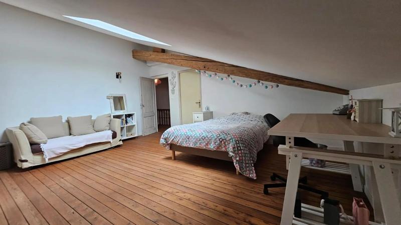 Maison - 224 m² - 6 pièces