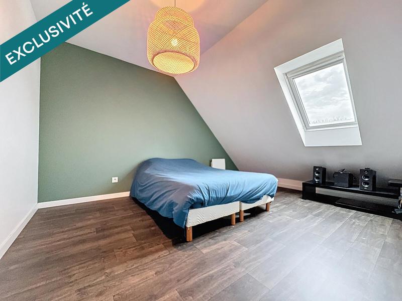 Maison - 144 m² - 9 pièces